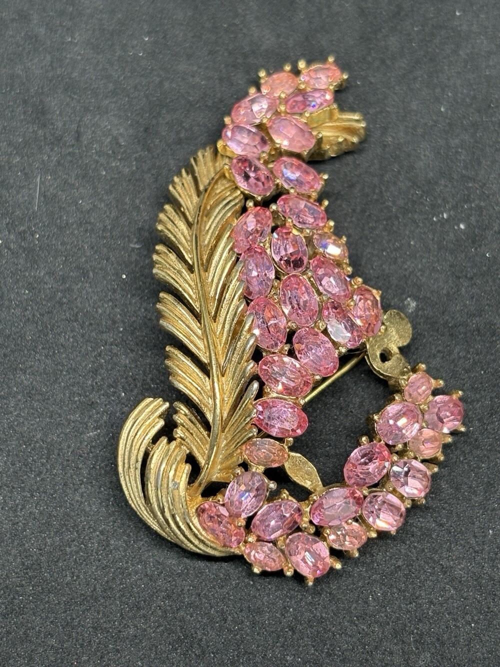 Vintage Crown Trifari Pink Rhinestone Floral Leaf Brooch Signed “Read”
